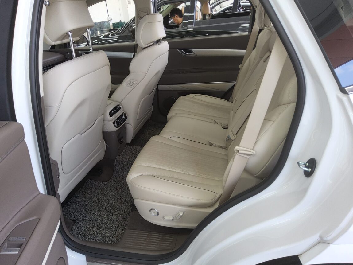 GENESIS GV80 2.5 GASOLINE 2WD BASE MODEL 2023 - zdjęcie 12