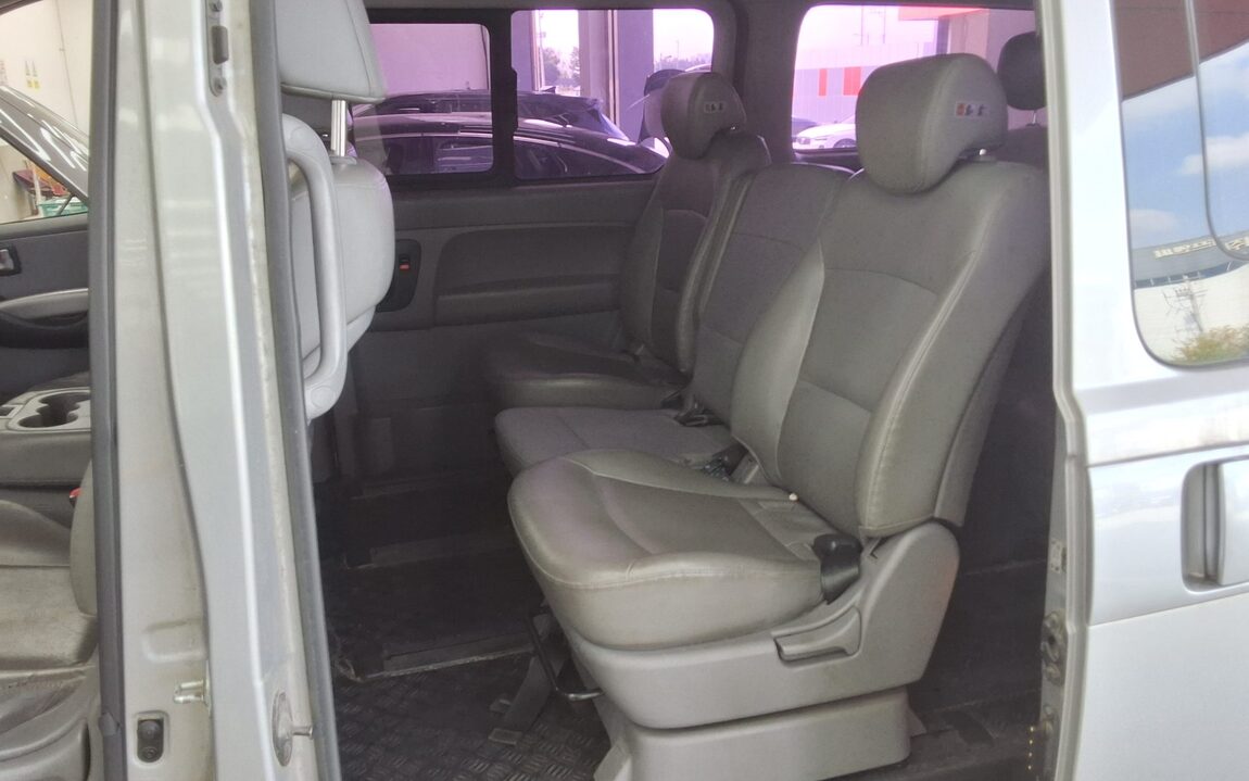 HYUNDAI GRAND STAREX 12-SEATER DIESEL CVX LUXURY 2016 - zdjęcie 5