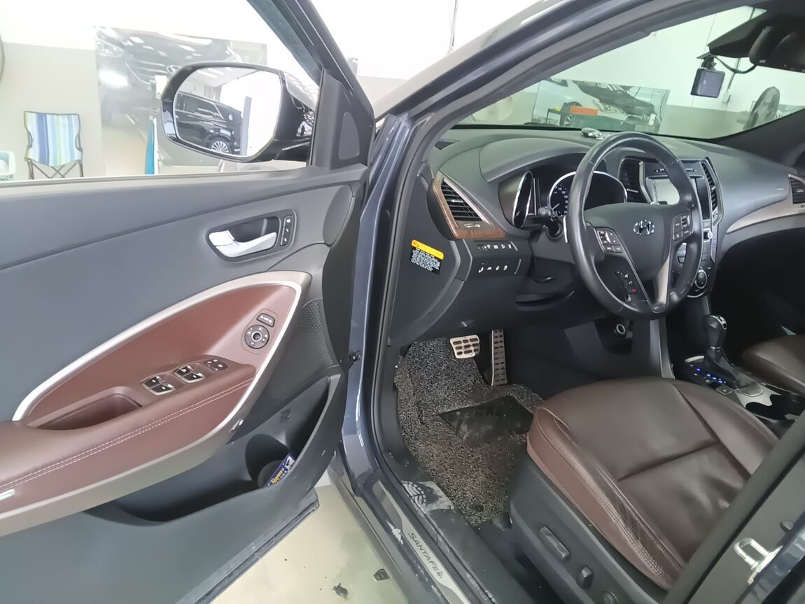 HYUNDAI SANTA FE THE PRIME DIESEL R2.0 2WD 1 MILLION 2018 - zdjęcie 10