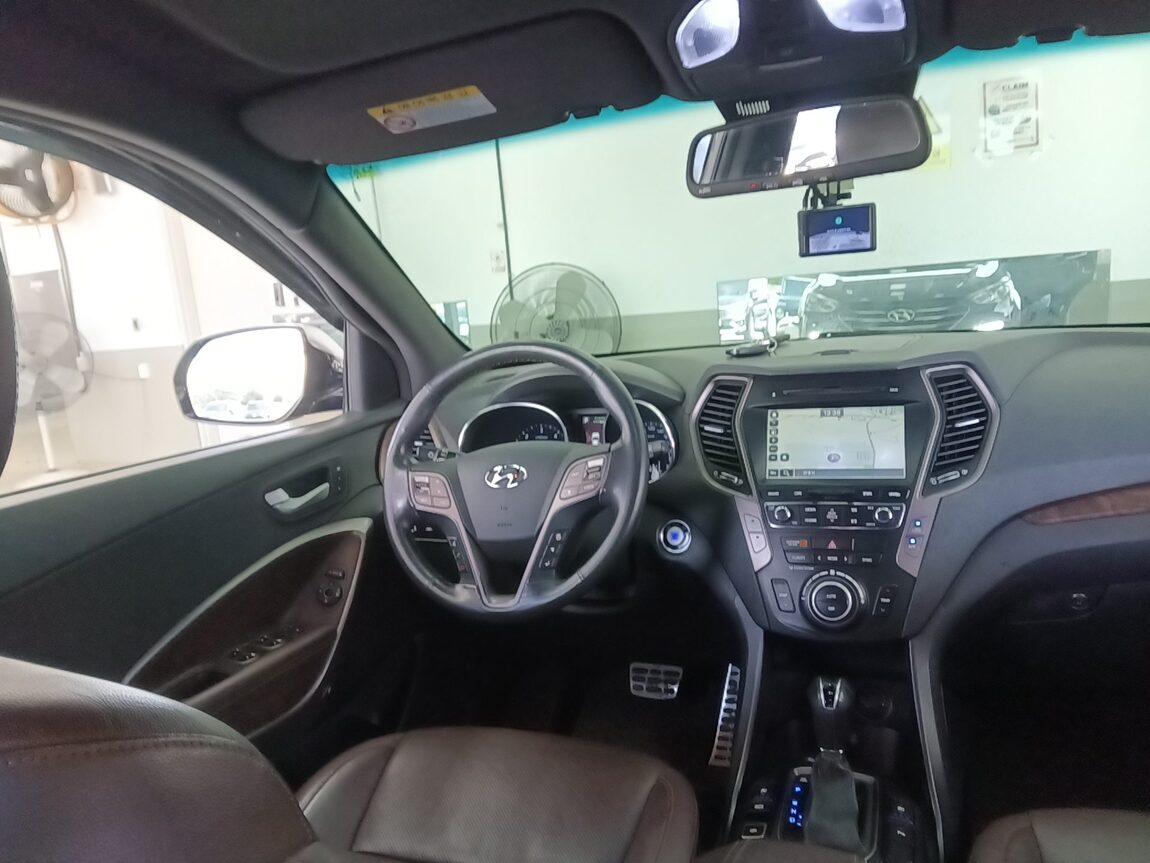 HYUNDAI SANTA FE THE PRIME DIESEL R2.0 2WD 1 MILLION 2018 - zdjęcie 19