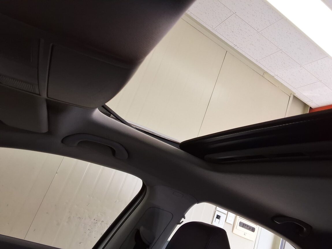 VOLKSWAGEN THE NEW PASSAT (7TH GEN) 2.0 TDI 2015 - zdjęcie 26