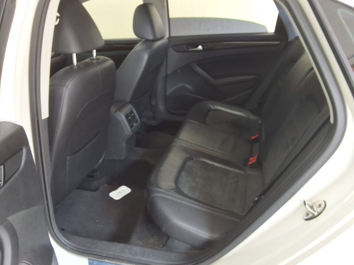 VOLKSWAGEN THE NEW PASSAT (7TH GEN) 2.0 TDI 2015 - zdjęcie 13