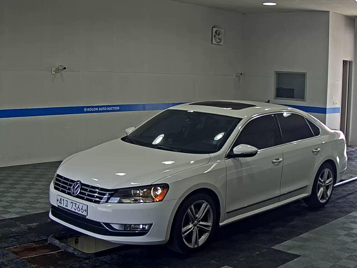 VOLKSWAGEN THE NEW PASSAT (7TH GEN) 2.0 TDI 2015 - zdjęcie 2