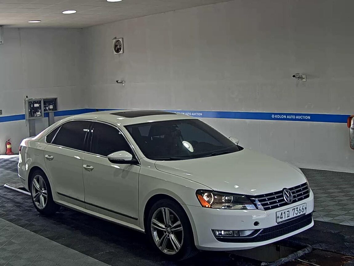 VOLKSWAGEN THE NEW PASSAT (7TH GEN) 2.0 TDI 2015 - zdjęcie 3