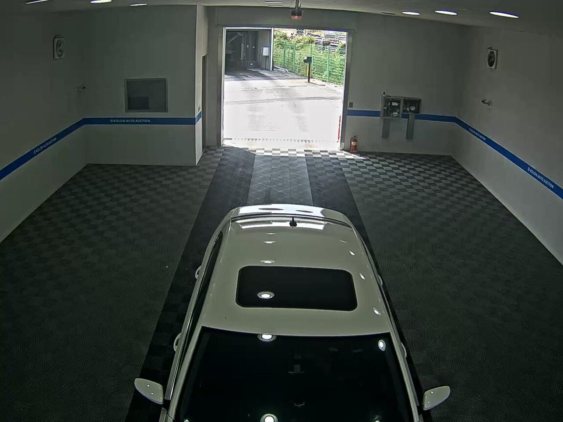 VOLKSWAGEN THE NEW PASSAT (7TH GEN) 2.0 TDI 2015 - zdjęcie 7