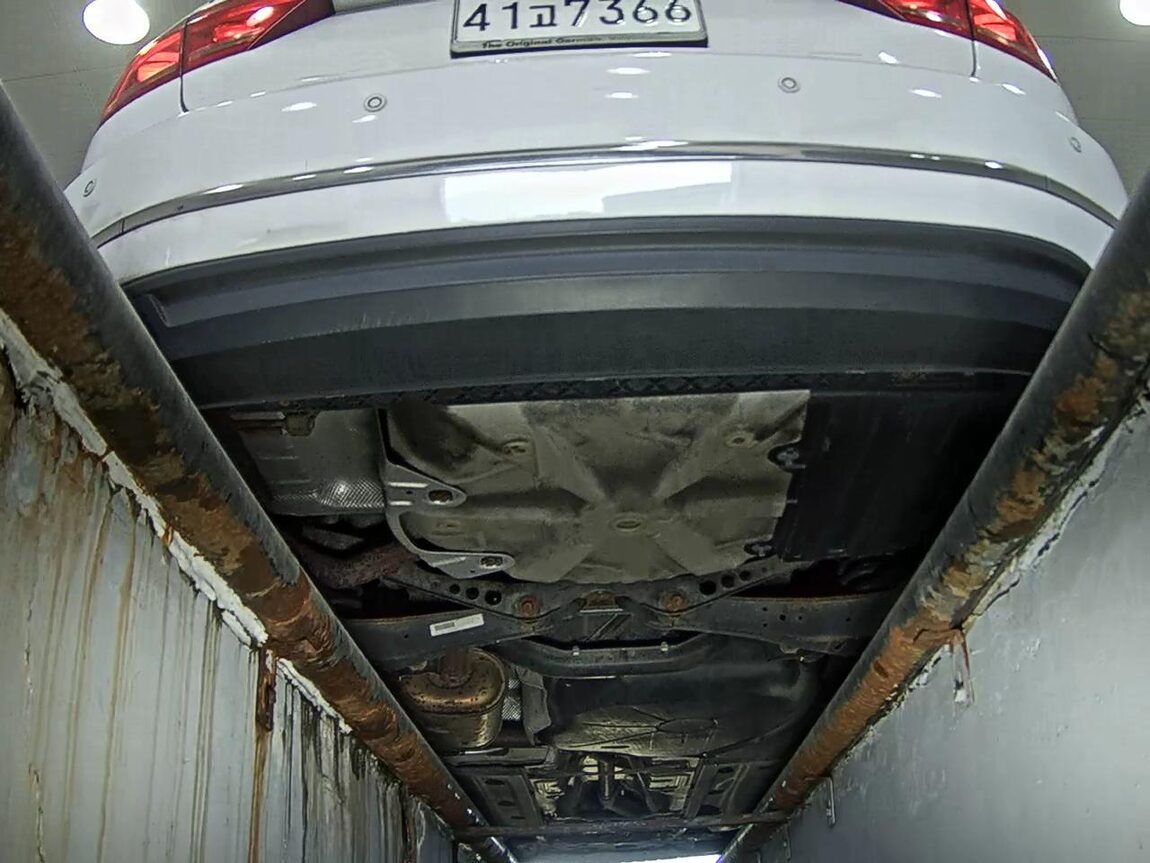 VOLKSWAGEN THE NEW PASSAT (7TH GEN) 2.0 TDI 2015 - zdjęcie 8