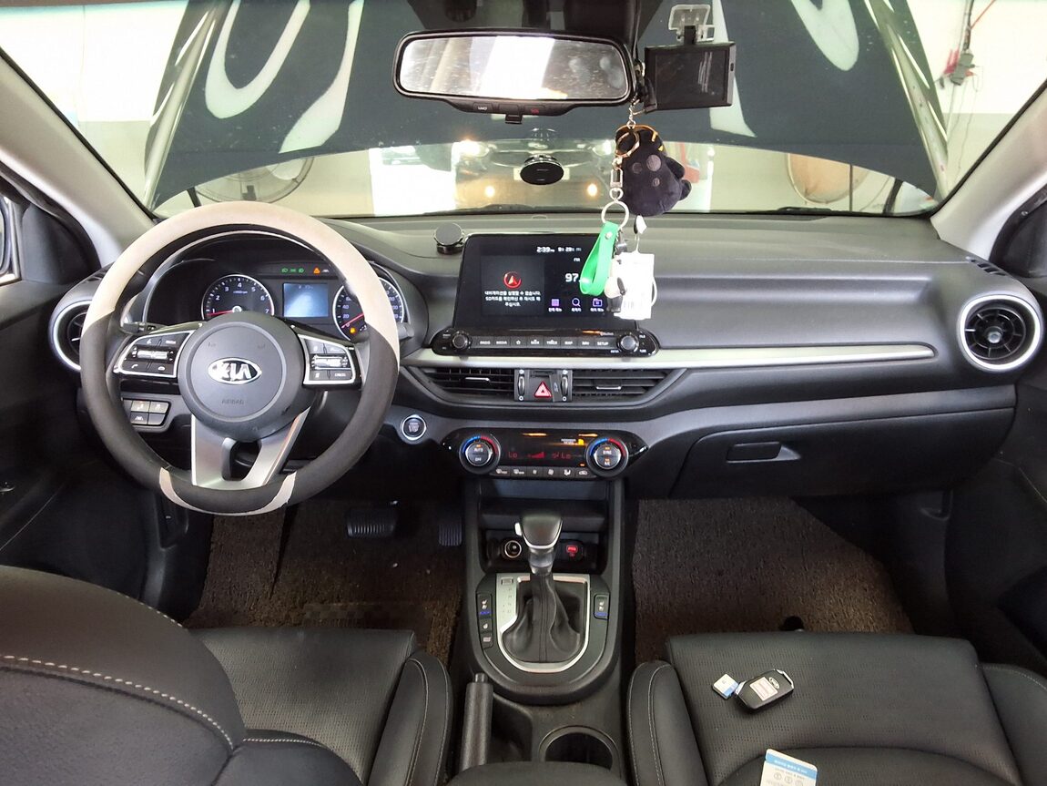 KIA ALL NEW K3 1.6 GASOLINE LUXURY 2019 - zdjęcie 11