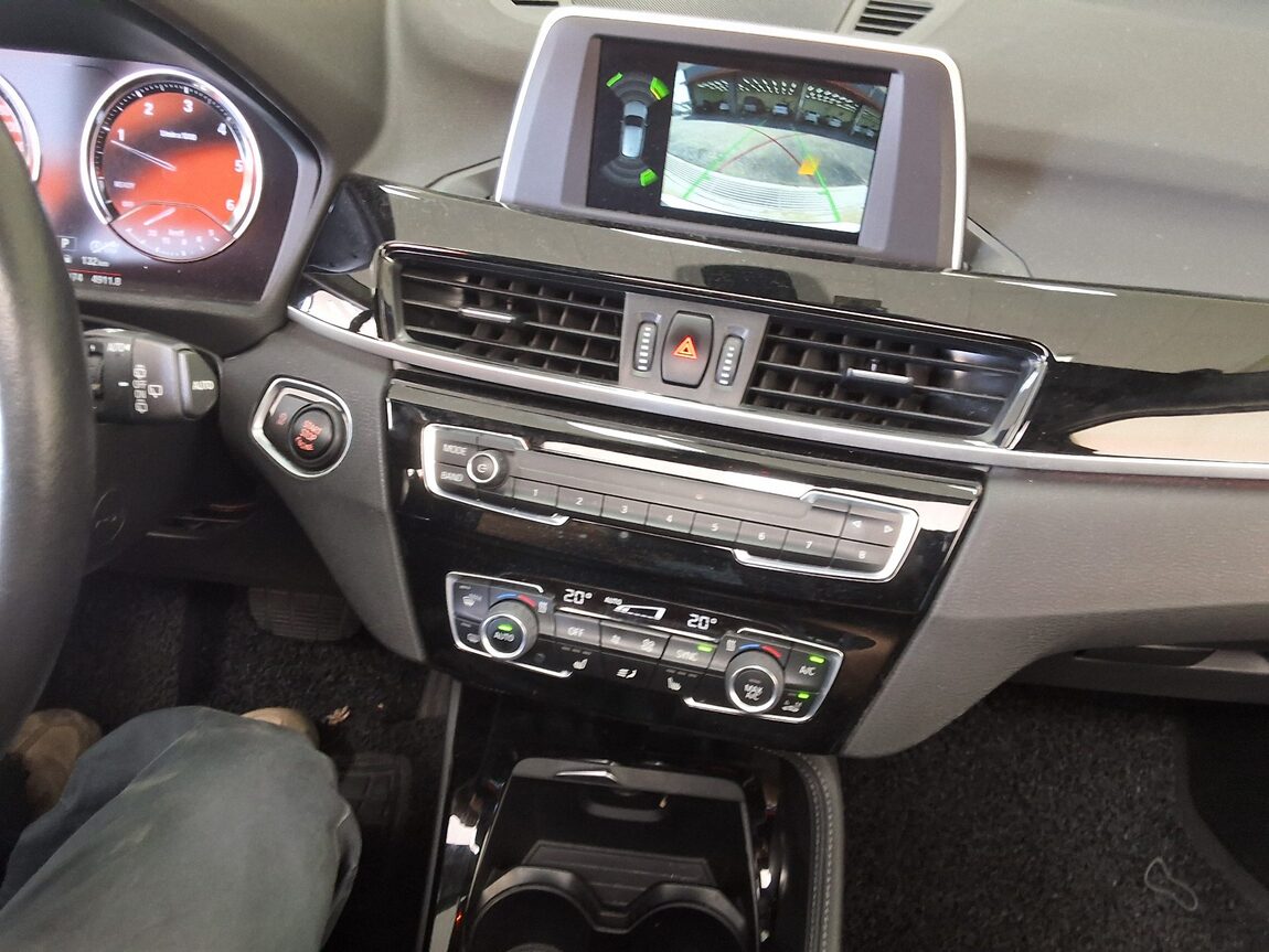 BMW X1 (2ND GEN) 20d xDRIVE X LINE 2018 - zdjęcie 24