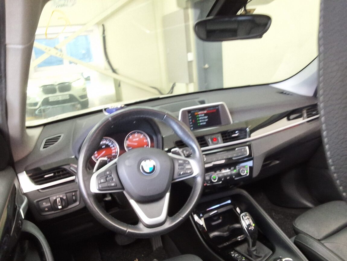 BMW X1 (2ND GEN) 20d xDRIVE X LINE 2018 - zdjęcie 12