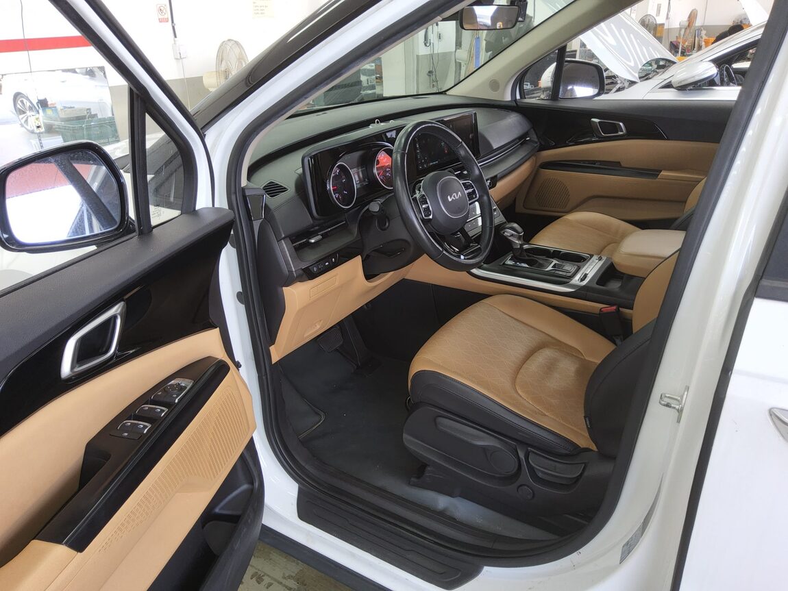 KIA NEW CARNIVAL (KA4) 9-SEATER DIESEL PRESTIGE 2023 - zdjęcie 10