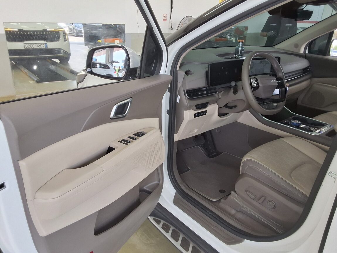 KIA THE NEW CARNIVAL (KA4) 9-SEATER DIESEL NOBLESSE 2025 - zdjęcie 10