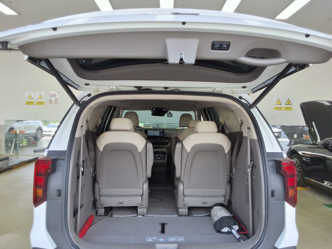 KIA THE NEW CARNIVAL (KA4) 9-SEATER DIESEL NOBLESSE 2025 - zdjęcie 15