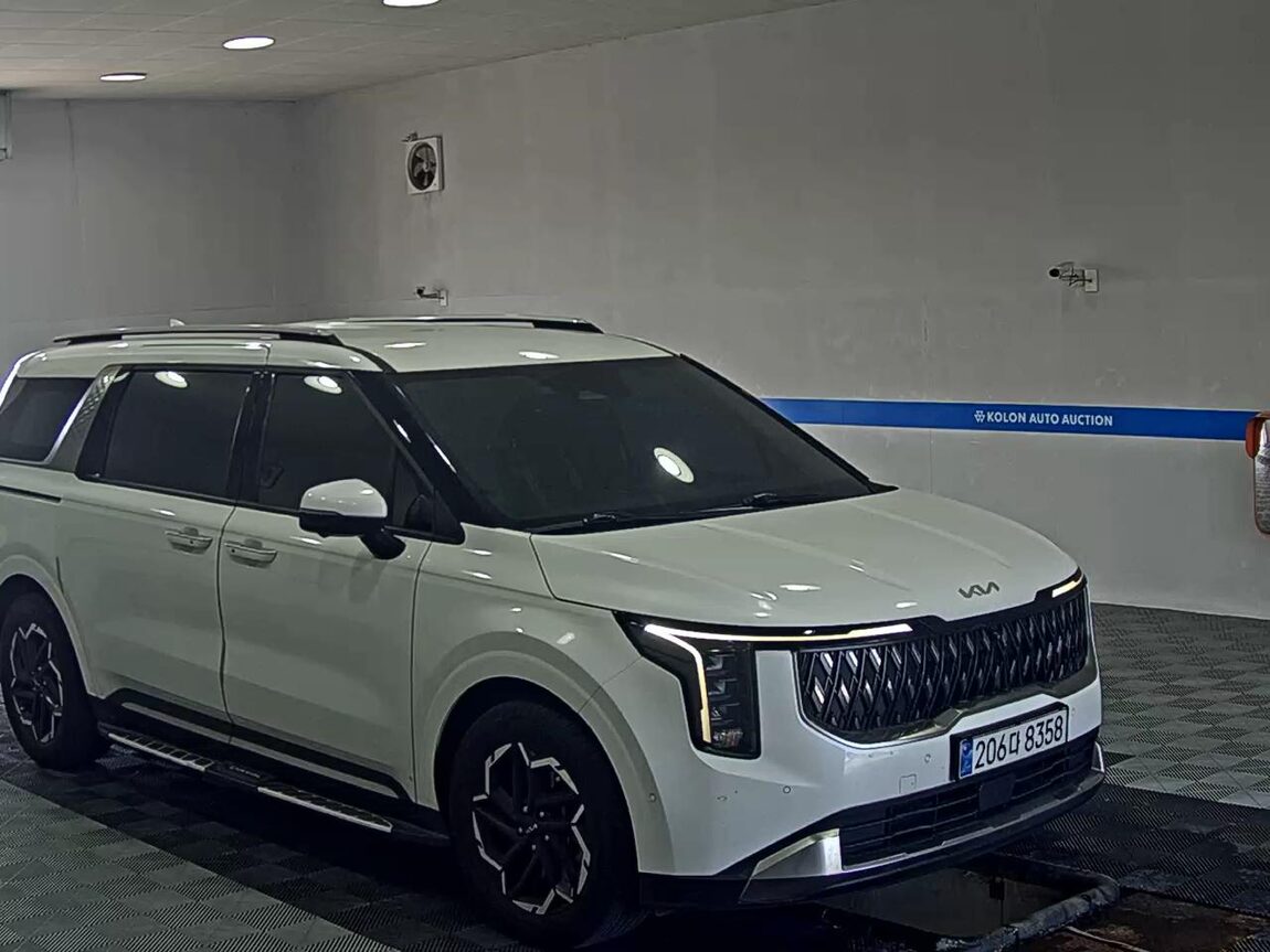 KIA THE NEW CARNIVAL (KA4) 9-SEATER DIESEL NOBLESSE 2025 - zdjęcie 3