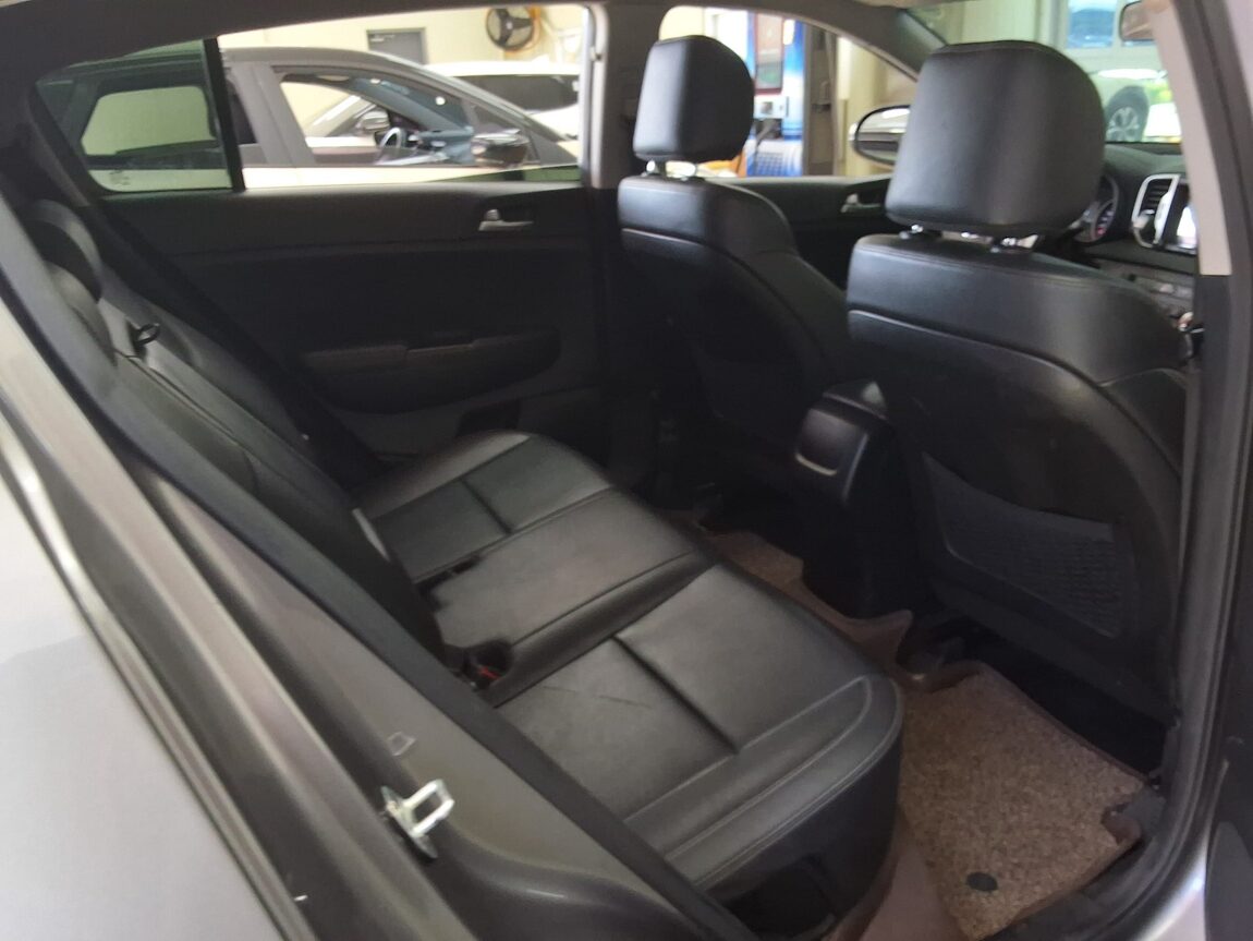 KIA NEW SPORTAGE R2.0 2WD PRESTIGE 2016 - zdjęcie 14
