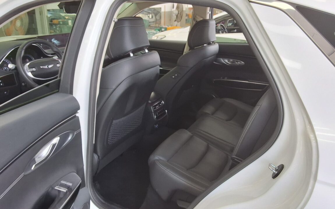 GENESIS GV70 2.2 DIESEL AWD BASE MODEL 2021 - zdjęcie 12