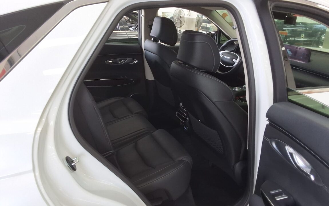 GENESIS GV70 2.2 DIESEL AWD BASE MODEL 2021 - zdjęcie 13