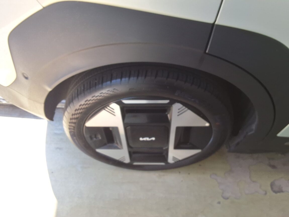 KIA EV3 STANDARD EARTH 2025 - zdjęcie 22