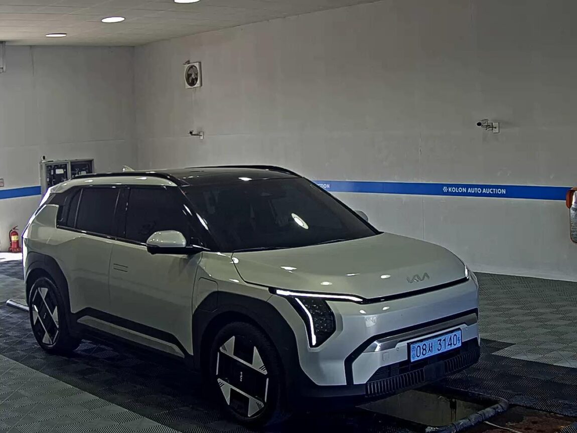 KIA EV3 STANDARD EARTH 2025 - zdjęcie 3