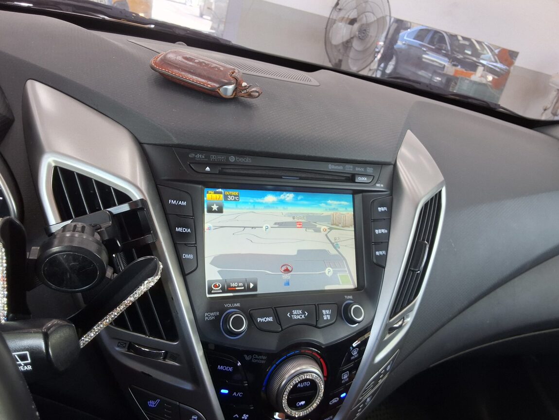 HYUNDAI VELOSTER 1.6 GDI PYL 2014 - zdjęcie 17