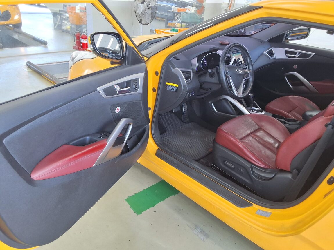 HYUNDAI VELOSTER 1.6 GDI PYL 2014 - zdjęcie 10