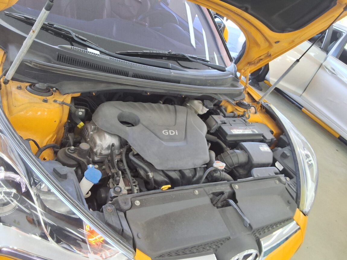 HYUNDAI VELOSTER 1.6 GDI PYL 2014 - zdjęcie 20