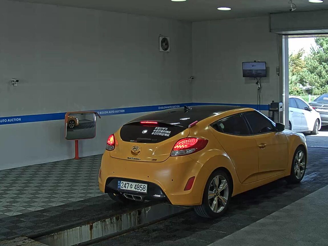 HYUNDAI VELOSTER 1.6 GDI PYL 2014 - zdjęcie 5