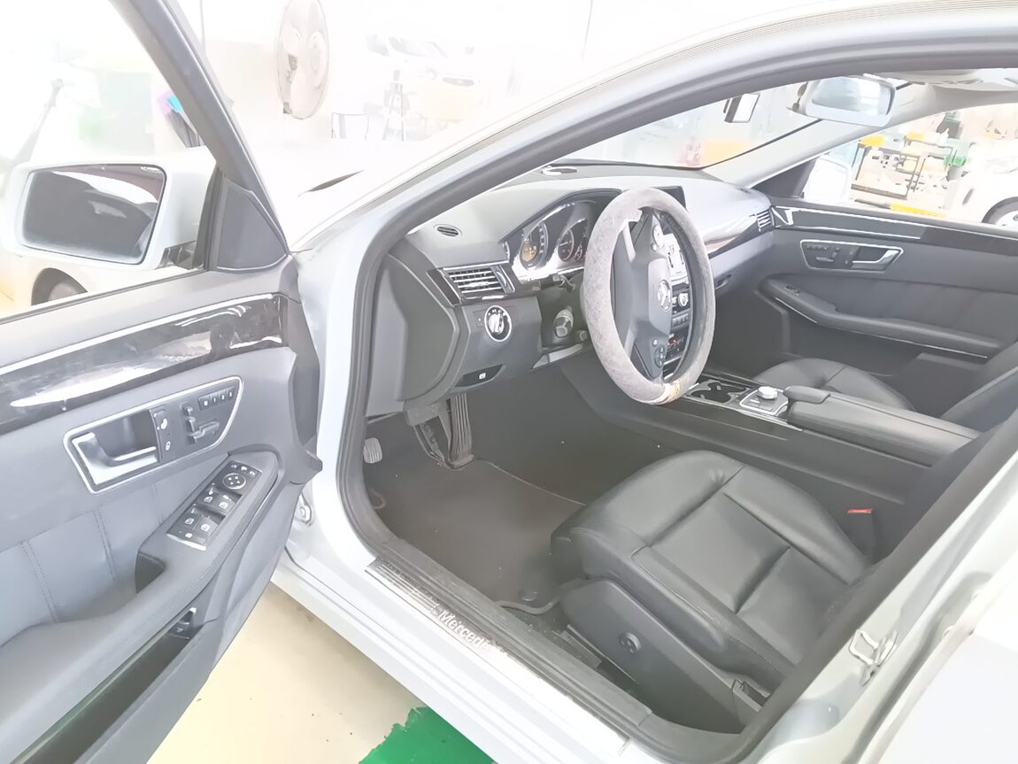 MERCEDES-BENZ E-CLASS (4TH GEN) E220 CDI AVANTGARDE 2012 - zdjęcie 10