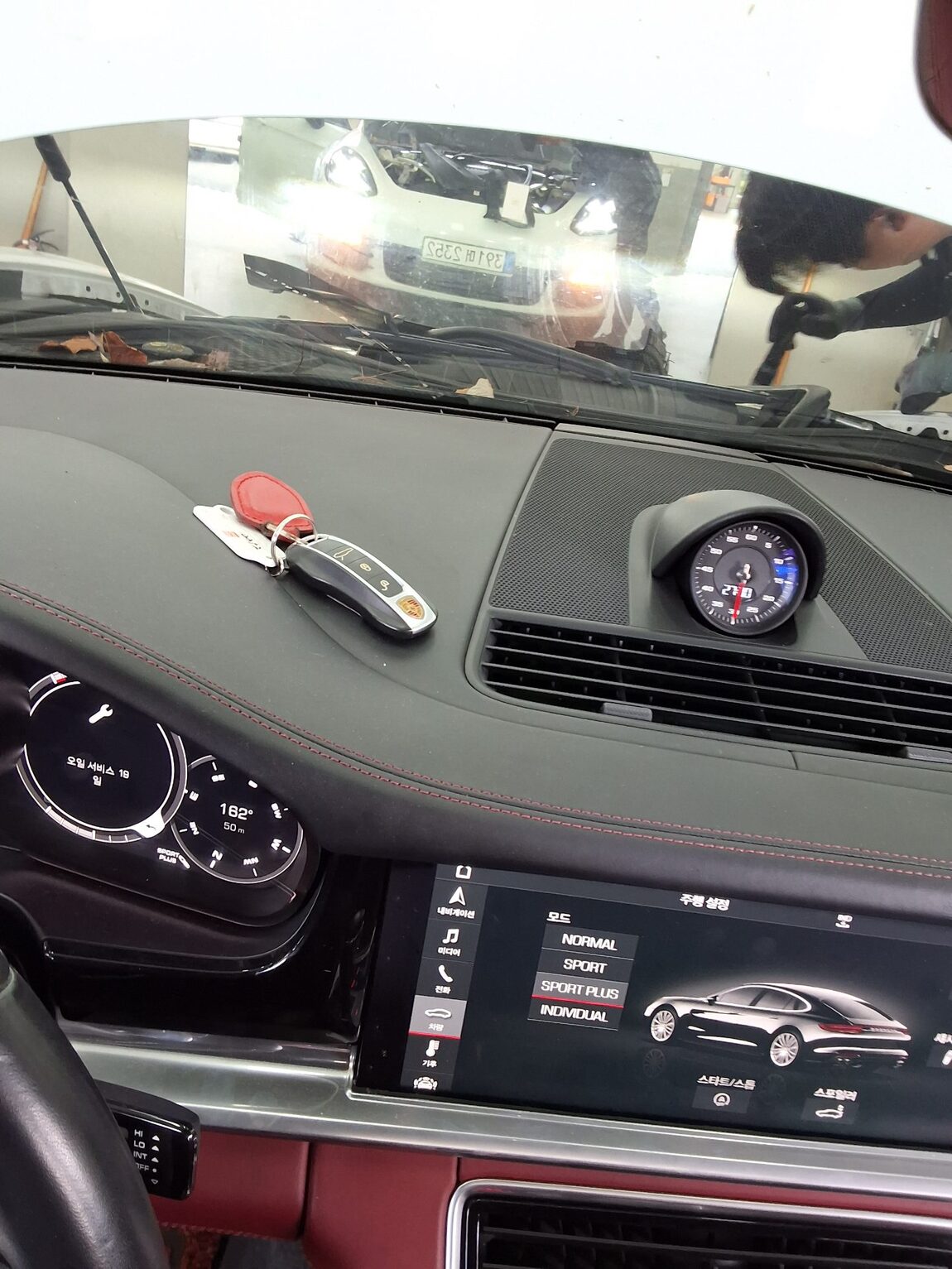 PORSCHE PANAMERA (2ND GEN) 3.0 4 2018 - zdjęcie 24