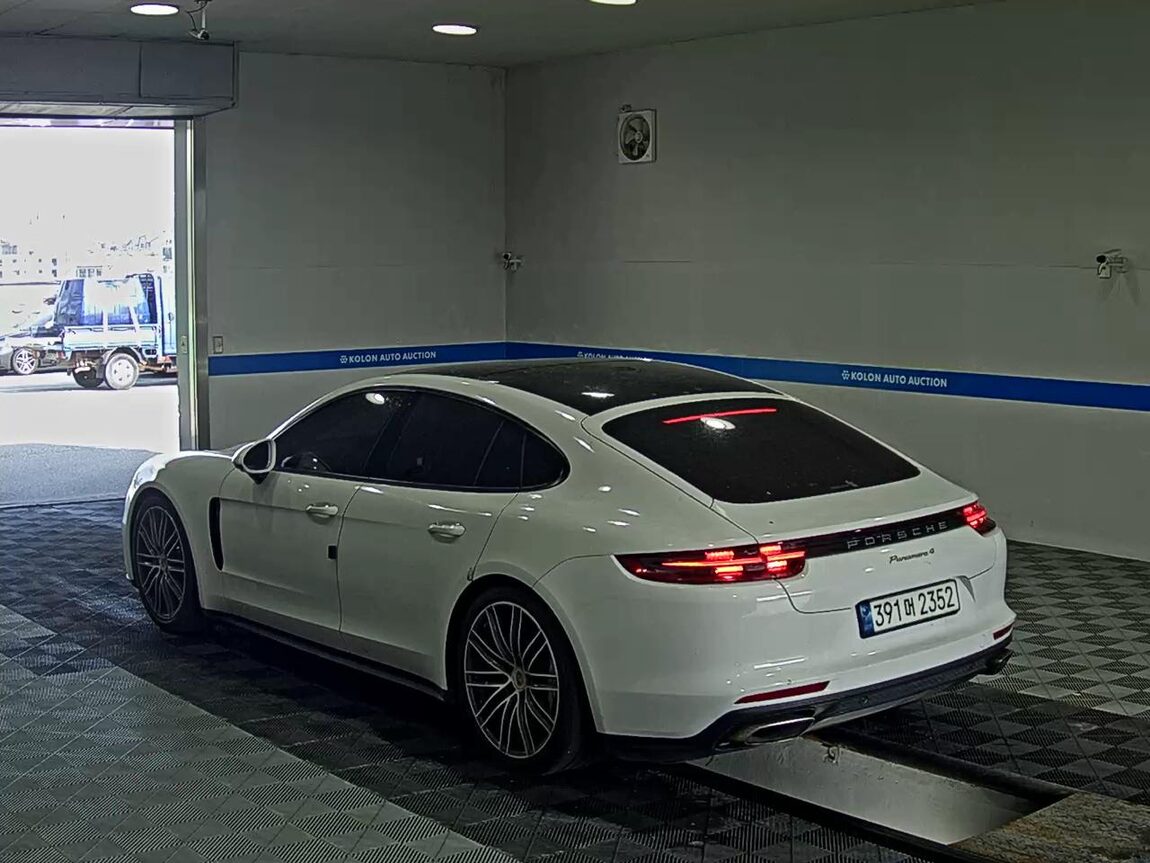 PORSCHE PANAMERA (2ND GEN) 3.0 4 2018 - zdjęcie 6