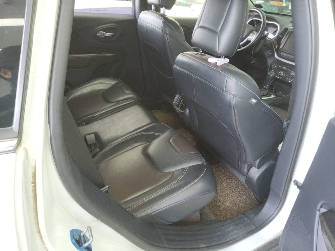 JEEP CHEROKEE (KL) 2.0 CRD 4WD LIMITED 2014 - zdjęcie 13