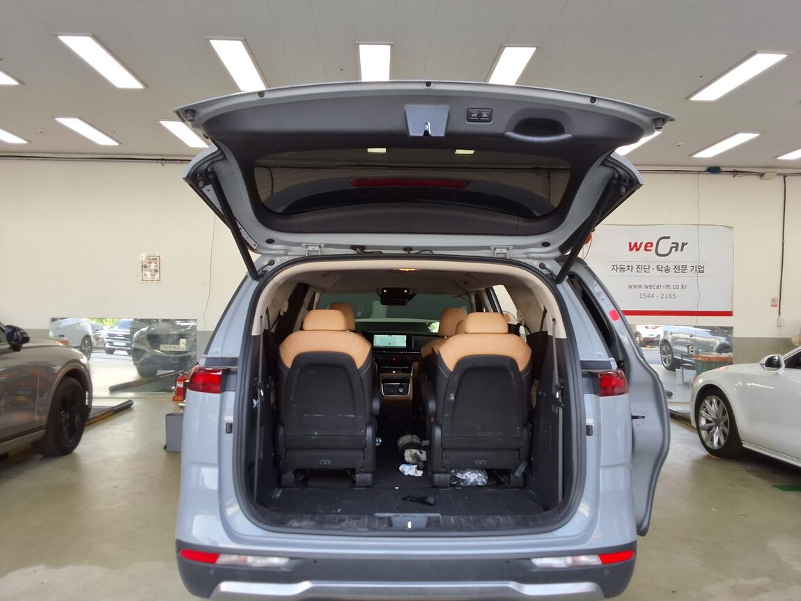 KIA NEW CARNIVAL (KA4) 9-SEATER DIESEL SIGNATURE 2023 - zdjęcie 15