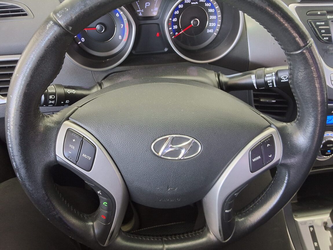 HYUNDAI AVANTE MD M16 GDi LUXURY 2012 - zdjęcie 17