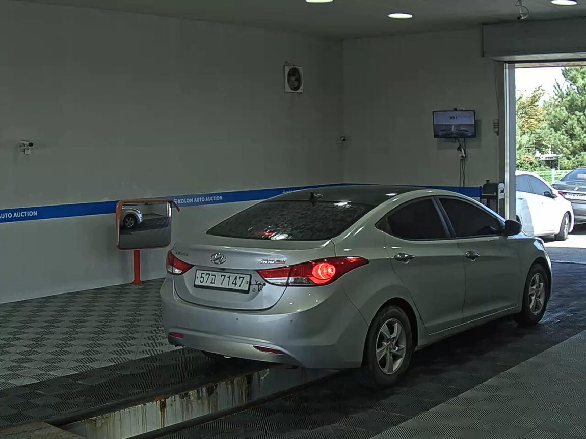 HYUNDAI AVANTE MD M16 GDi LUXURY 2012 - zdjęcie 5