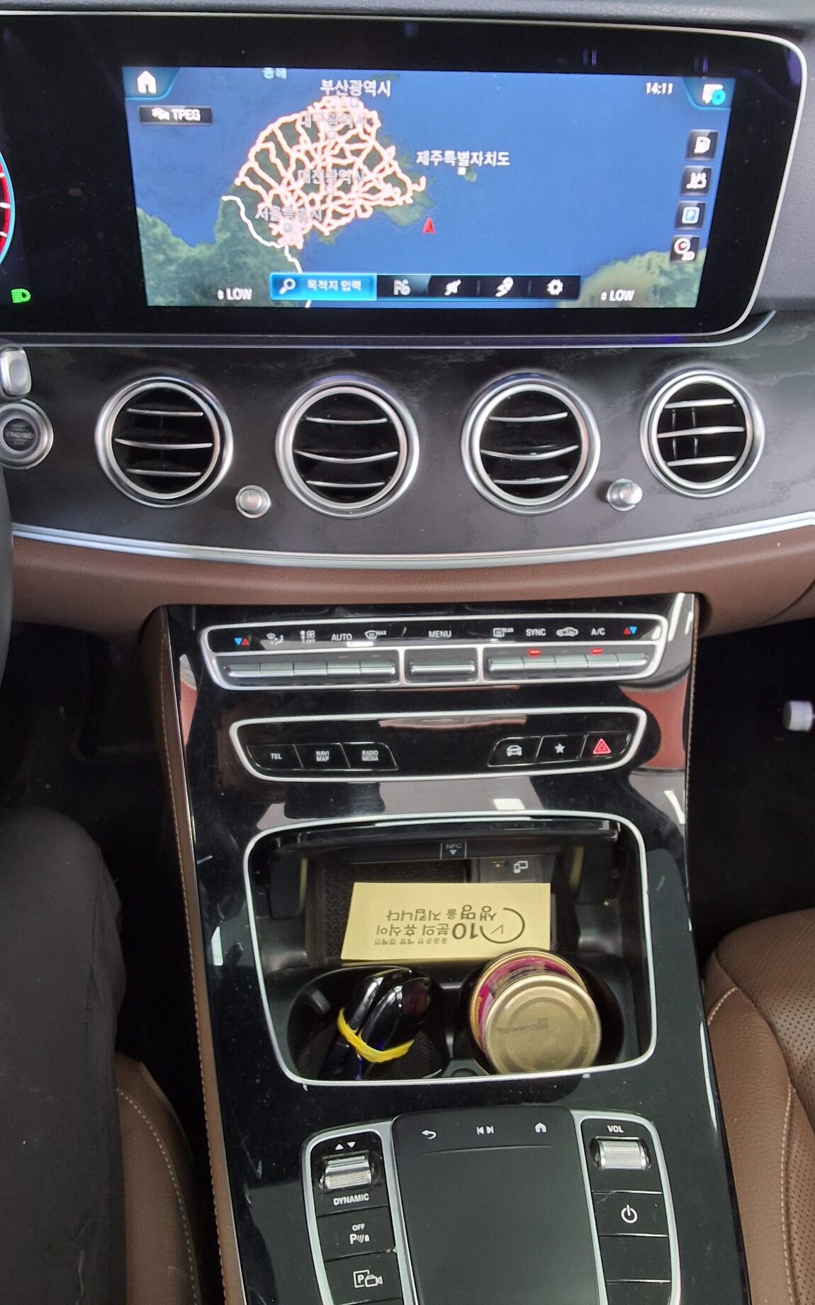 MERCEDES-BENZ E-CLASS (5TH GEN) E250 AVANTGARDE 2022 - zdjęcie 18