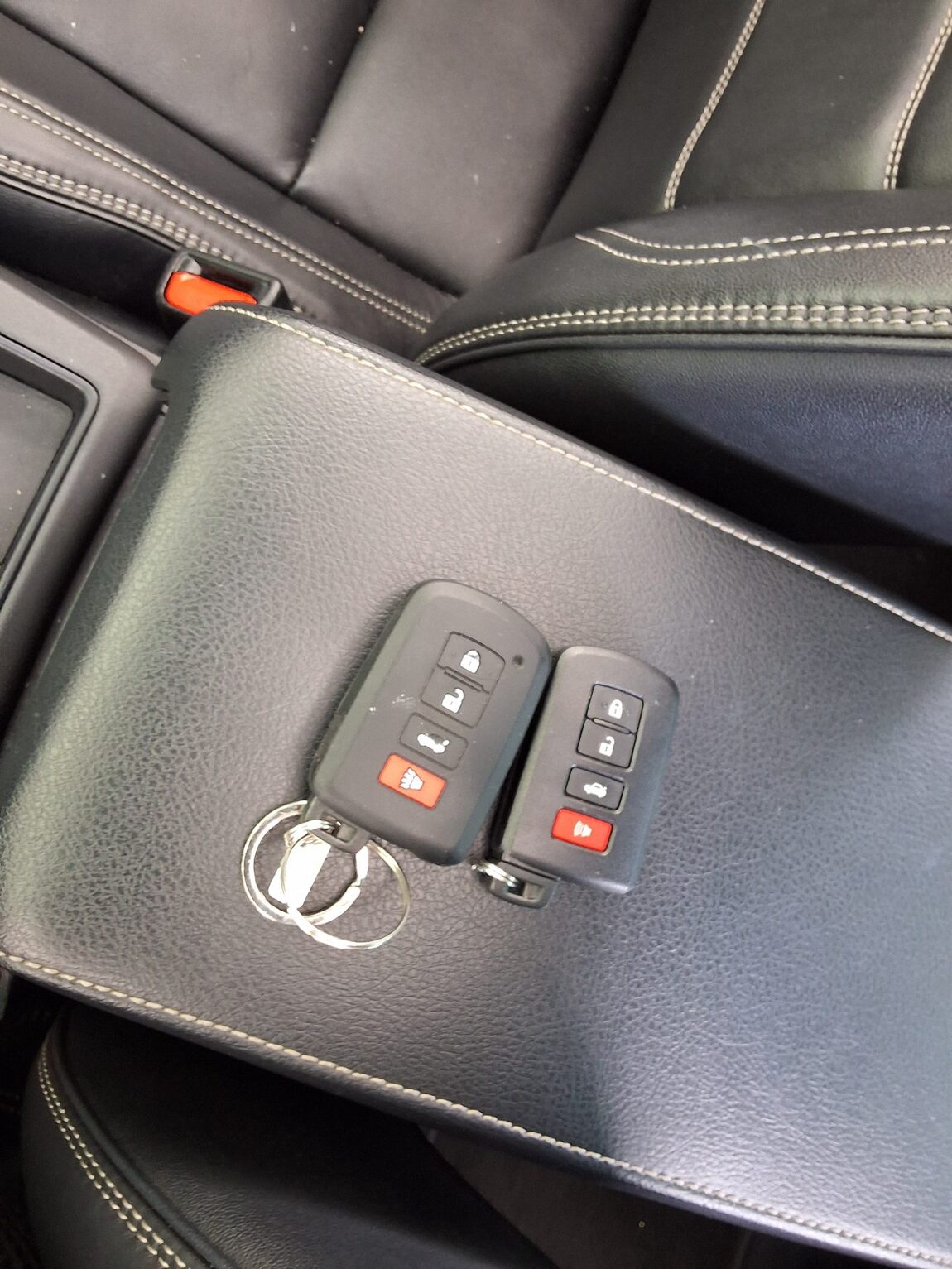 TOYOTA CAMRY (9TH GEN) 2.5 XLE 2015 - zdjęcie 20