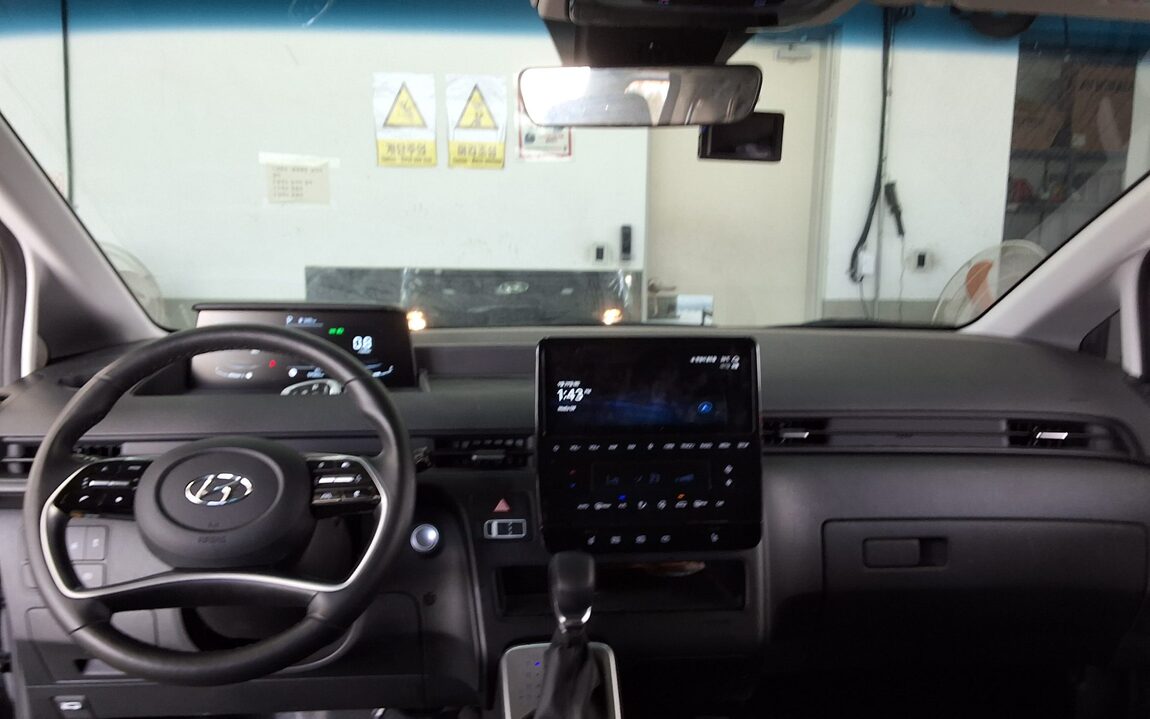 HYUNDAI STARIA 2.2 DIESEL CARGO 5-SEATER MODERN 2023 - zdjęcie 11