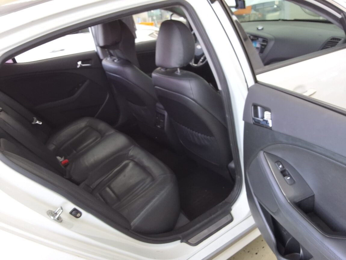 KIA K5 HYBRID PRESTIGE 2014 - zdjęcie 13