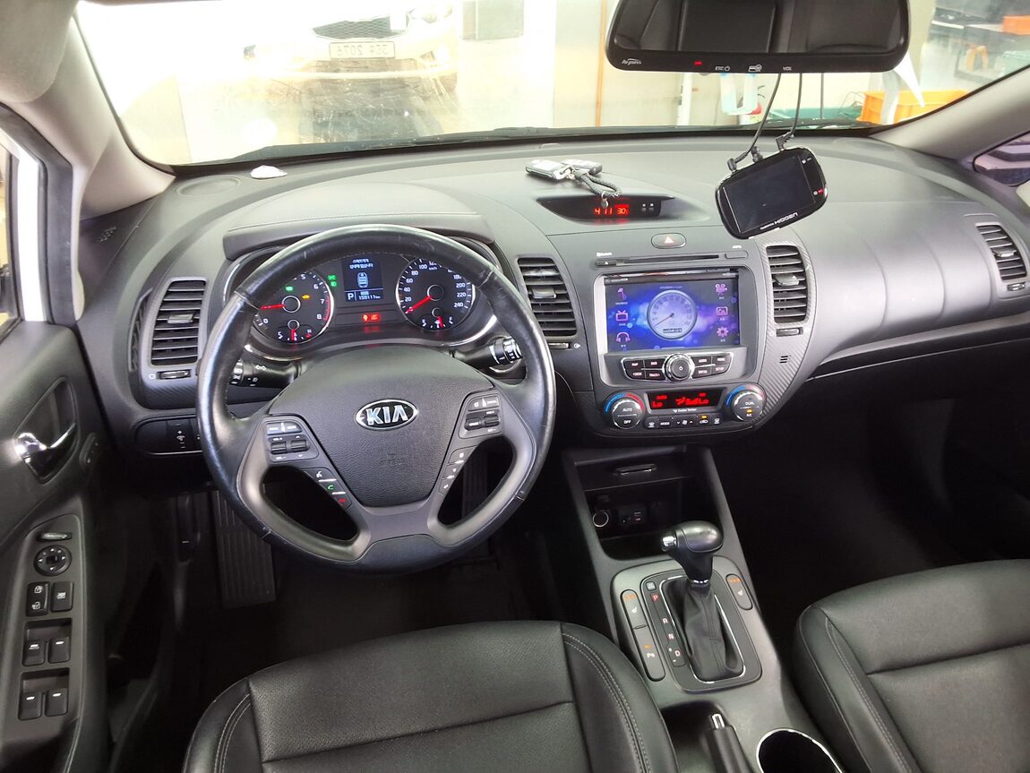 KIA K3 1.6 GDI NOBLESSE 2015 - zdjęcie 11