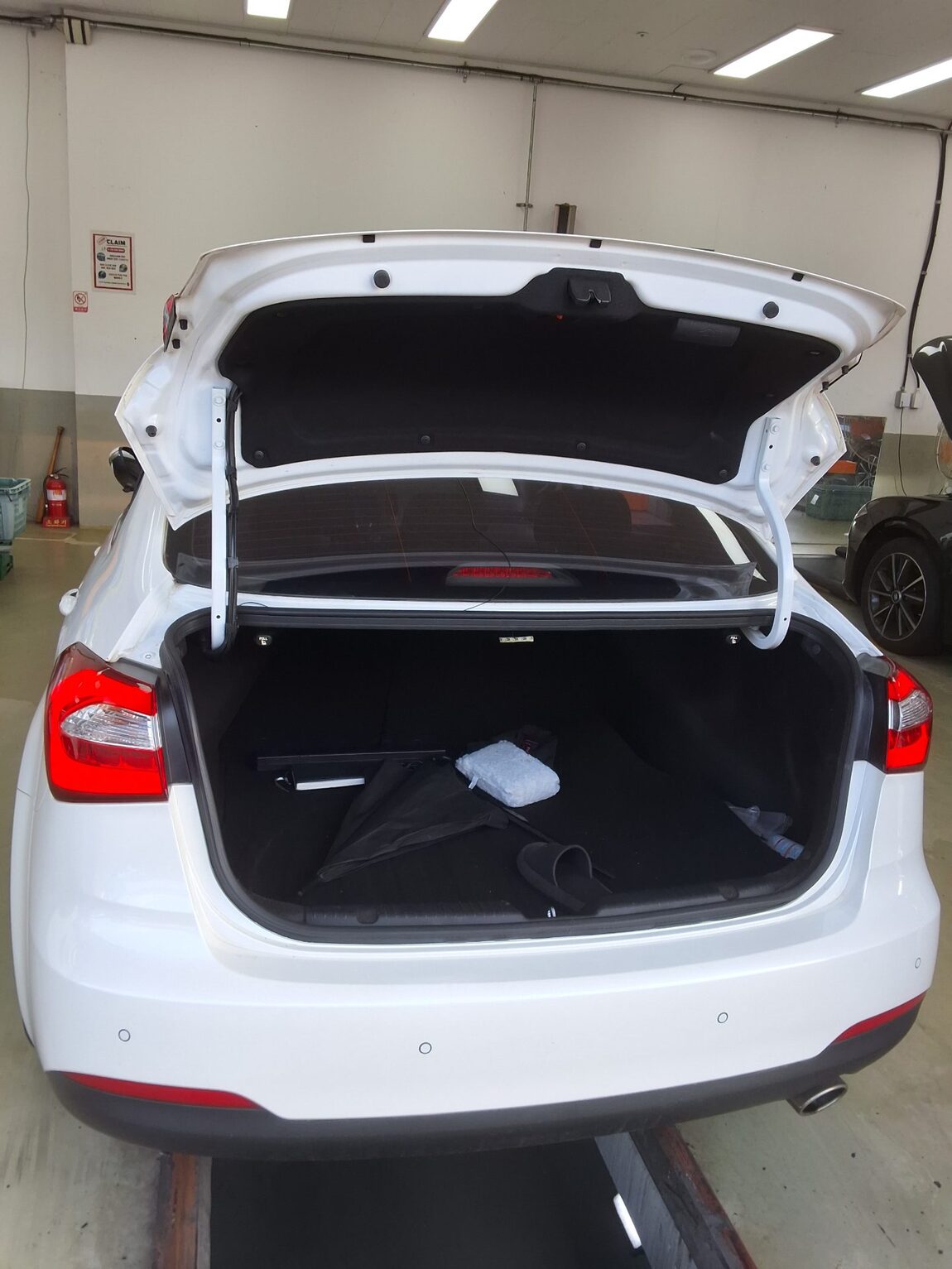 KIA K3 1.6 GDI NOBLESSE 2015 - zdjęcie 15