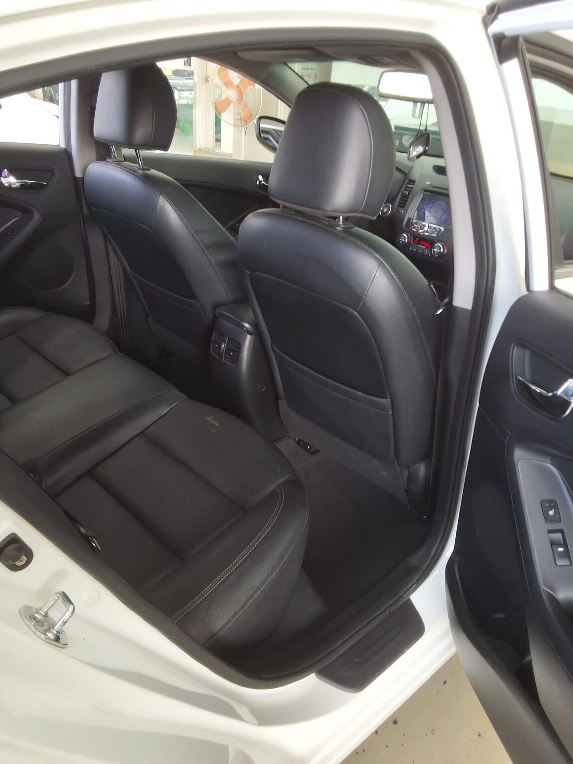 KIA K3 1.6 GDI NOBLESSE 2015 - zdjęcie 13