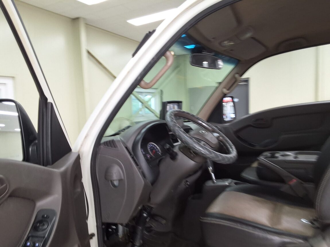HYUNDAI PORTER II CRDi SUPER CAB EXTRA LONG WHEELBASE SMART 2018 - zdjęcie 11
