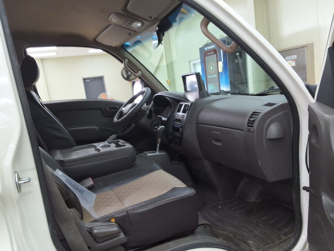 HYUNDAI PORTER II CRDi SUPER CAB EXTRA LONG WHEELBASE SMART 2018 - zdjęcie 12