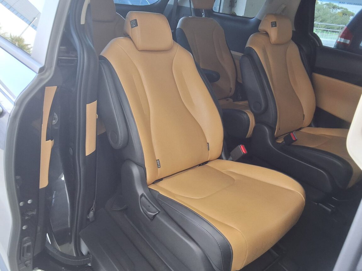 KIA NEW CARNIVAL (KA4) 9-SEATER DIESEL PRESTIGE 2023 - zdjęcie 13