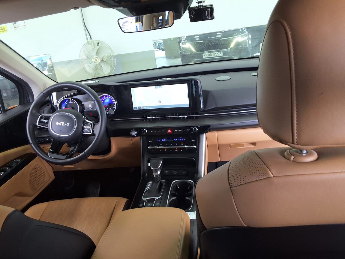 KIA NEW CARNIVAL (KA4) 9-SEATER DIESEL PRESTIGE 2023 - zdjęcie 11