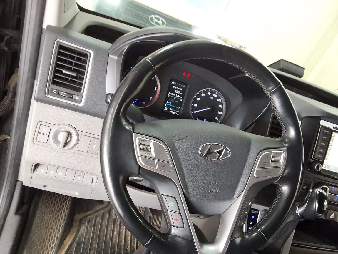 HYUNDAI SOLATI 15-SEATER LUXURY 2020 - zdjęcie 22
