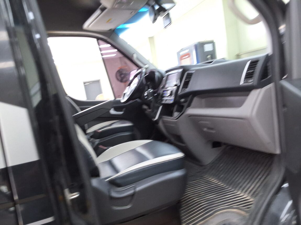 HYUNDAI SOLATI 15-SEATER LUXURY 2020 - zdjęcie 14