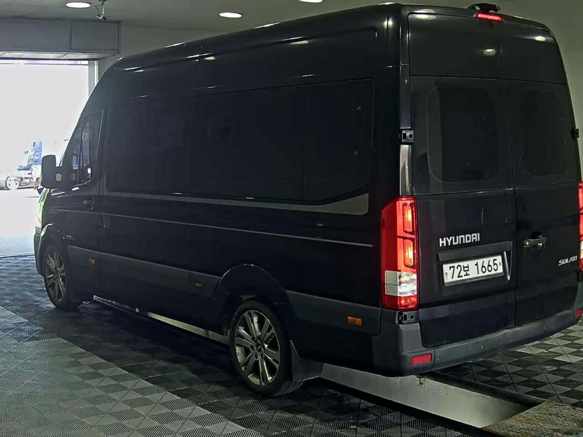 HYUNDAI SOLATI 15-SEATER LUXURY 2020 - zdjęcie 6