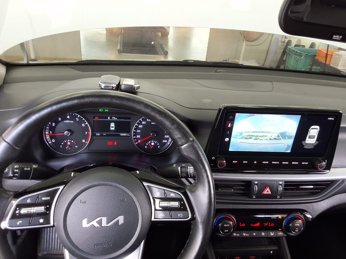 KIA THE NEW K3 1.6 GASOLINE PRESTIGE 2022 - zdjęcie 17