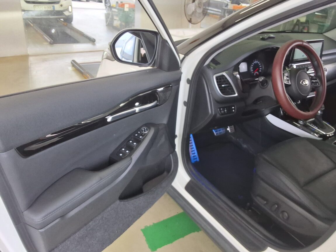 KIA SELTOS 1.6 GASOLINE 2WD SIGNATURE 2022 - zdjęcie 10