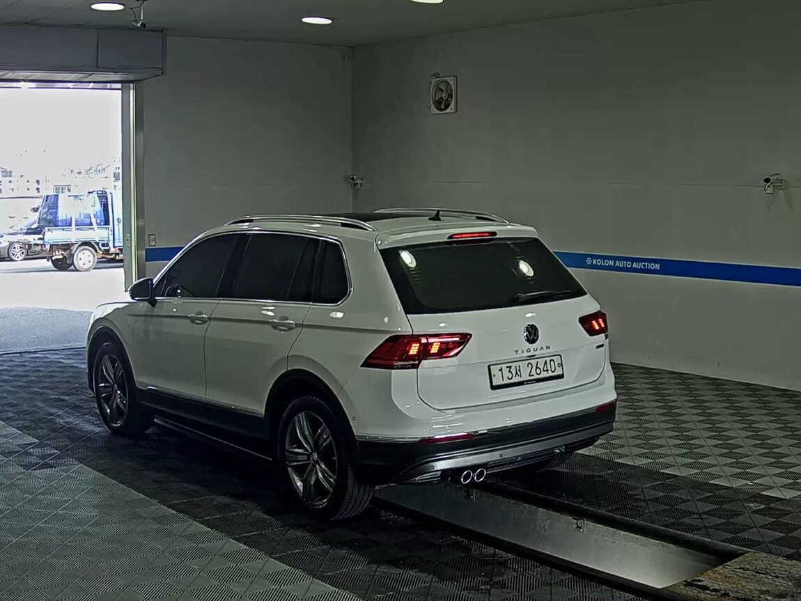 VOLKSWAGEN TIGUAN (2ND GEN) 2.0 TDI 4MOTION PRESTIGE 2018 - zdjęcie 6